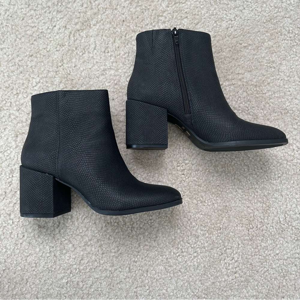 Mix No. 6 Black Snake Booties